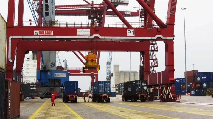 Port conteneur dock congo